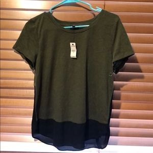 Express shortsleeved top